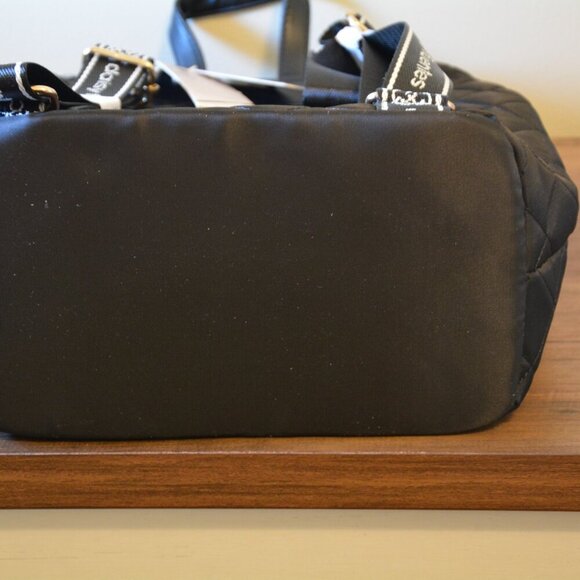 Daisy Fuentes Women Quilted Nylon Backpack Black NWT - Picture 7 of 14